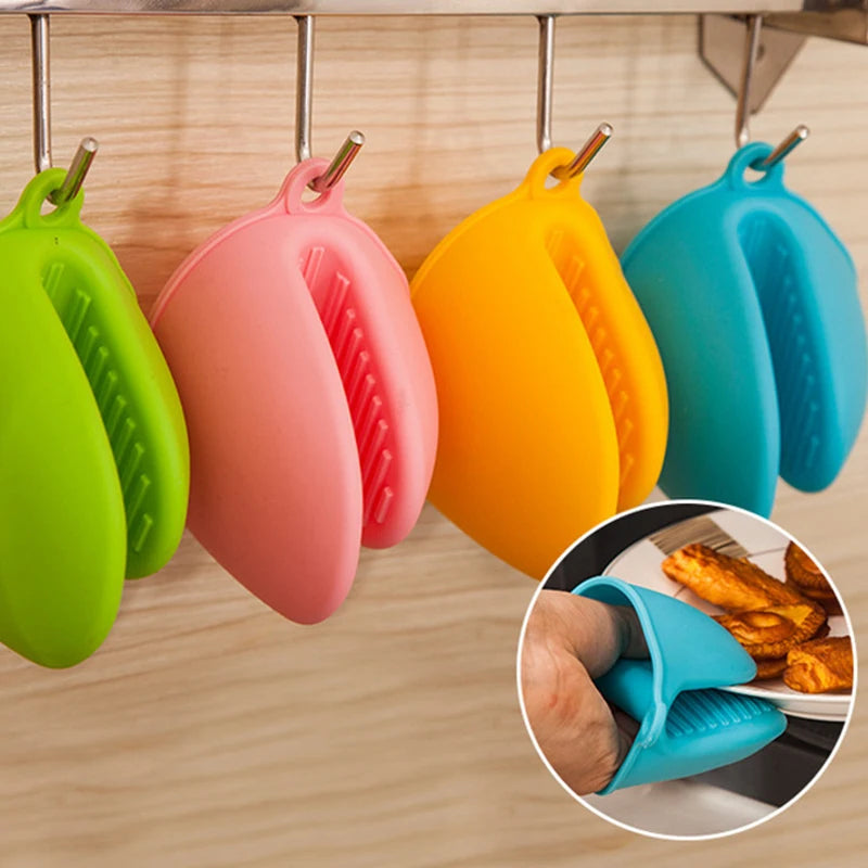Silicone Pinch Grips, Mini Oven Mitts Set of 2 Pairs (4 Pieces), Heat Resistant Pot Holders for Kitchen Cooking and Baking