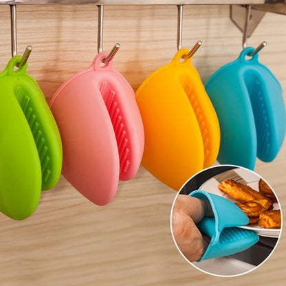 Silicone Pinch Grips, Mini Oven Mitts Set of 2 Pairs (4 Pieces), Heat Resistant Pot Holders for Kitchen Cooking and Baking
